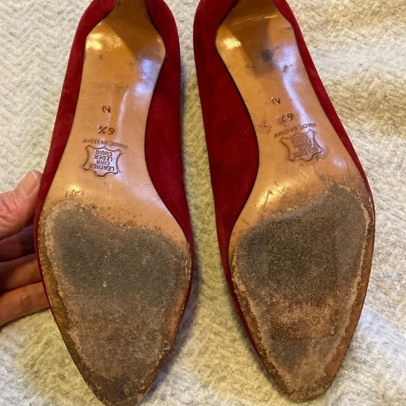 Yves Saint Laurent vintage red suede pumps - Picture 5 of 6